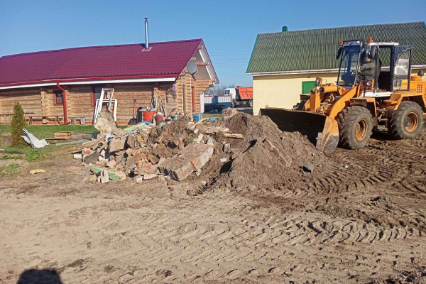 utilizatsiya-musora-i-raschistka-uchastka-
