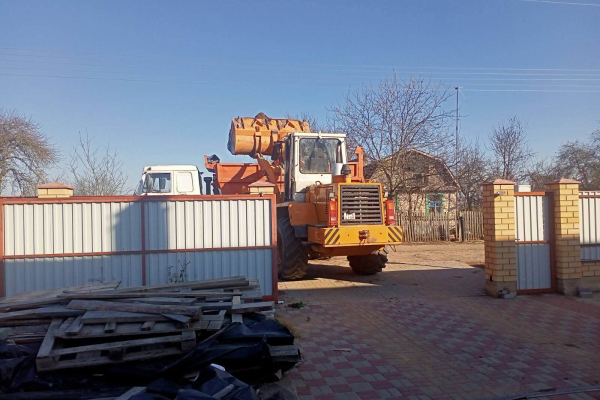 utilizatsiya-musora-i-raschistka-uchastka-